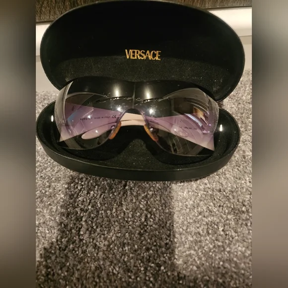 Versace sunglasses rare - Picture 1 of 3